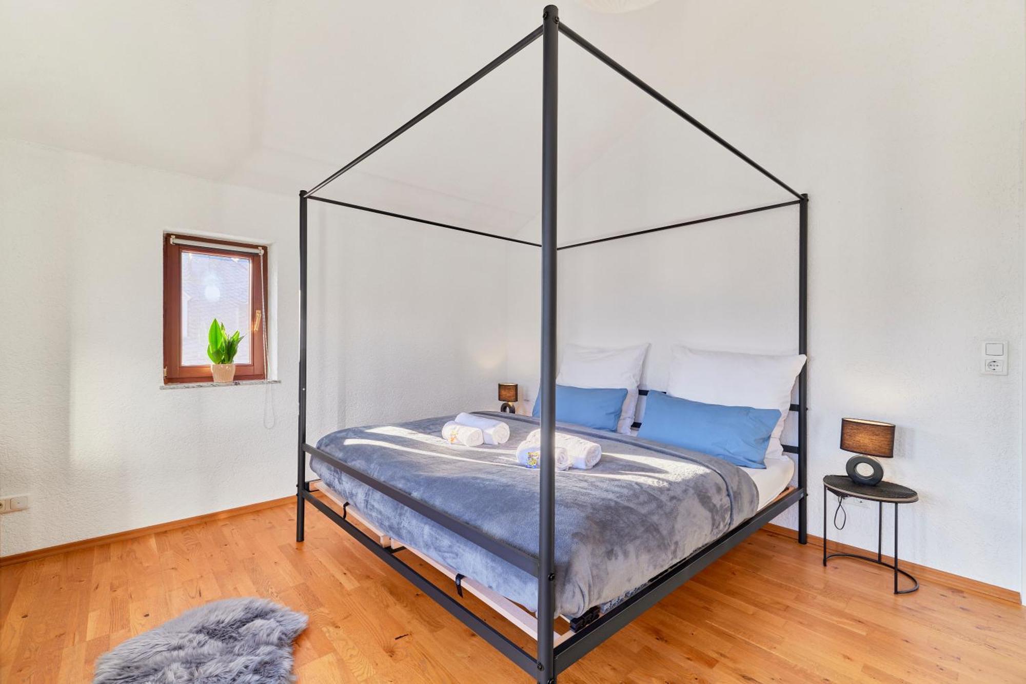 Traumferienwohnung Domblick I Parkplatz Inklusive I Zentral Gelegen I Altstadtnaehe I Netflix Limburg an der Lahn Exterior photo