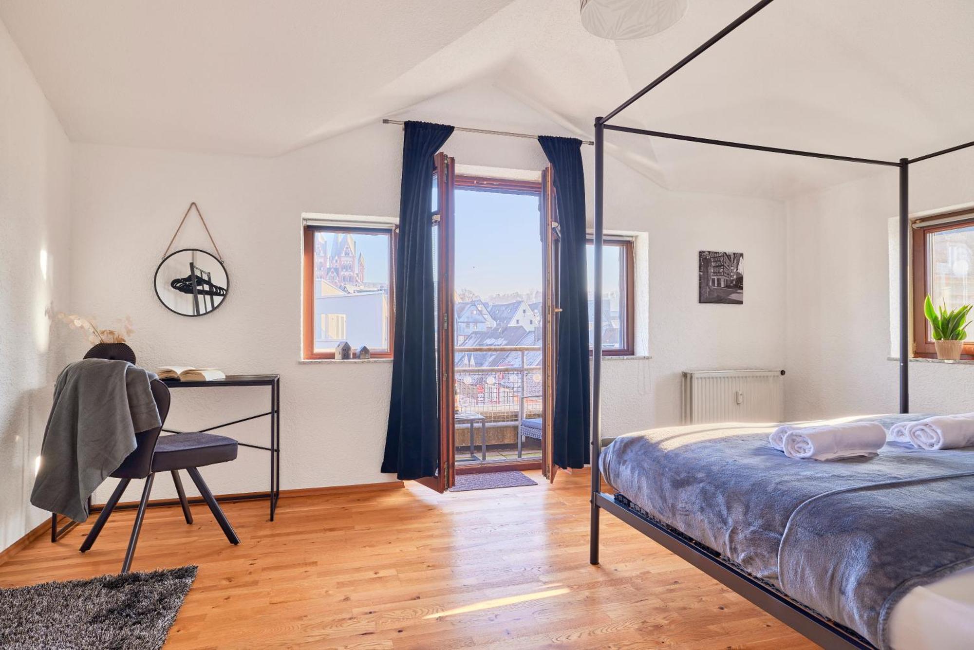 Traumferienwohnung Domblick I Parkplatz Inklusive I Zentral Gelegen I Altstadtnaehe I Netflix Limburg an der Lahn Exterior photo