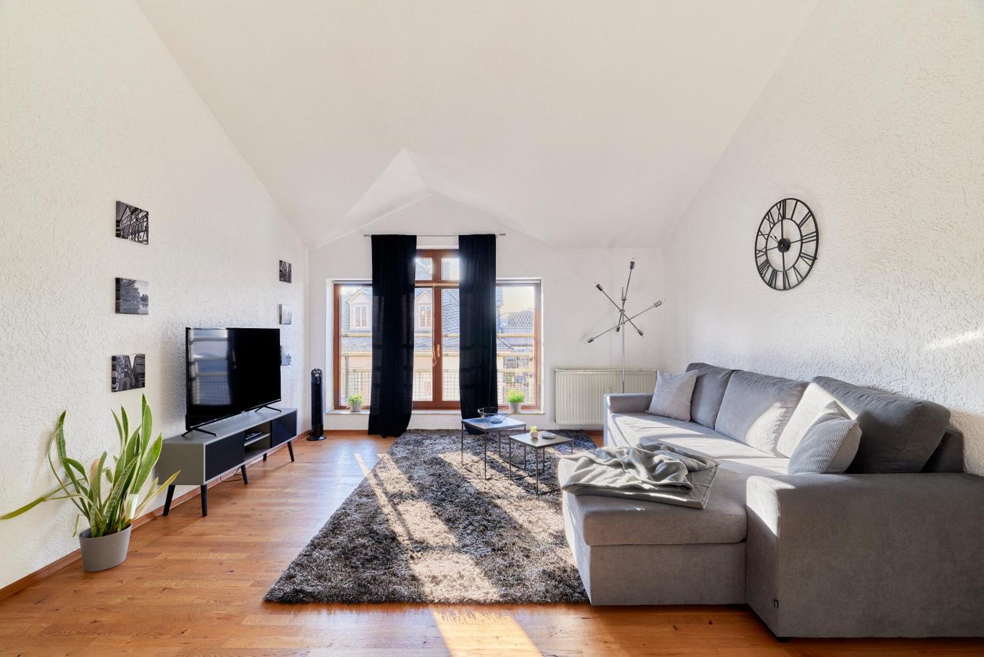 Traumferienwohnung Domblick I Parkplatz Inklusive I Zentral Gelegen I Altstadtnaehe I Netflix Limburg an der Lahn Exterior photo
